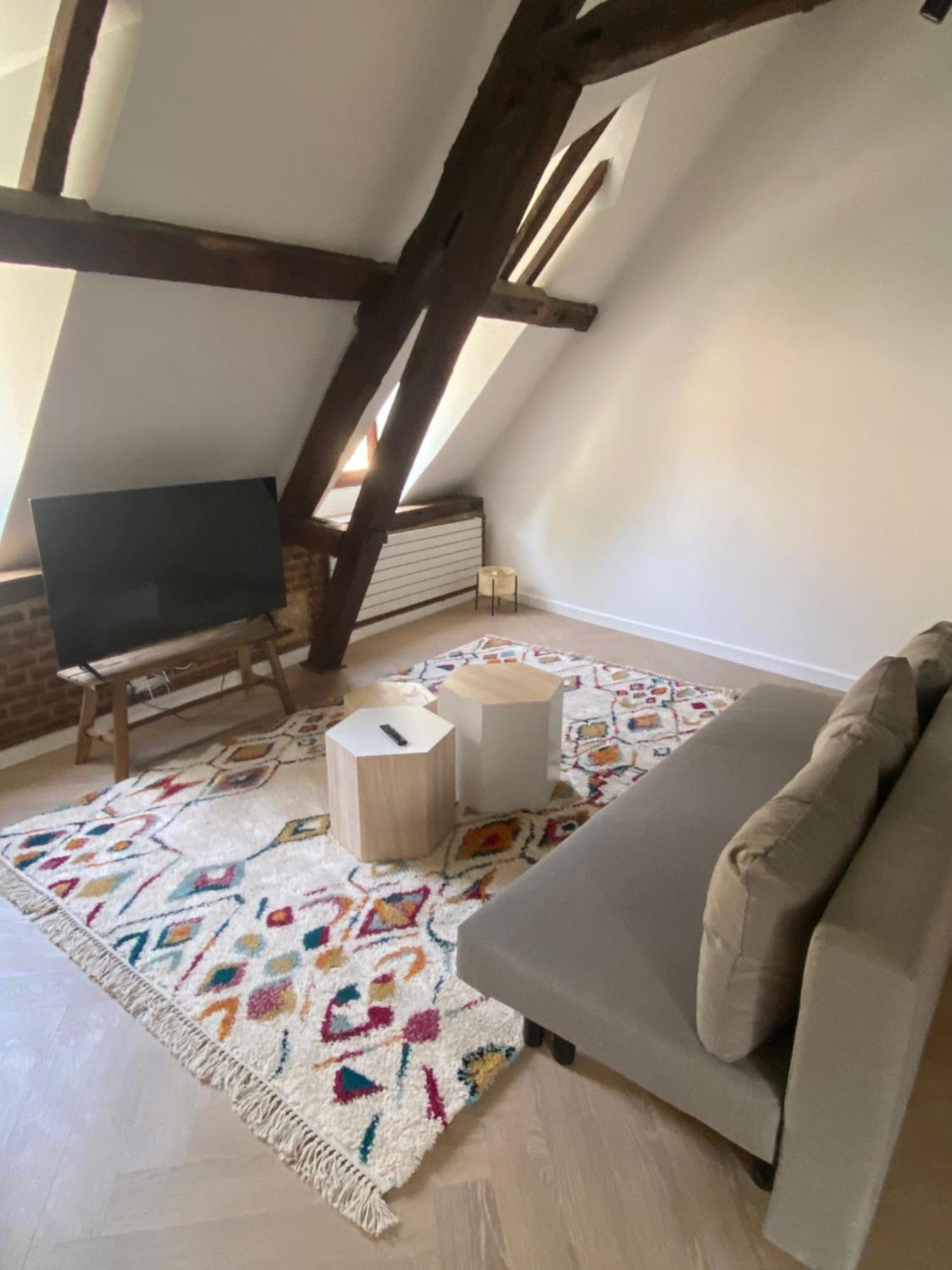Appartement Victor Hugo อาเมียงส์ ภายนอก รูปภาพ